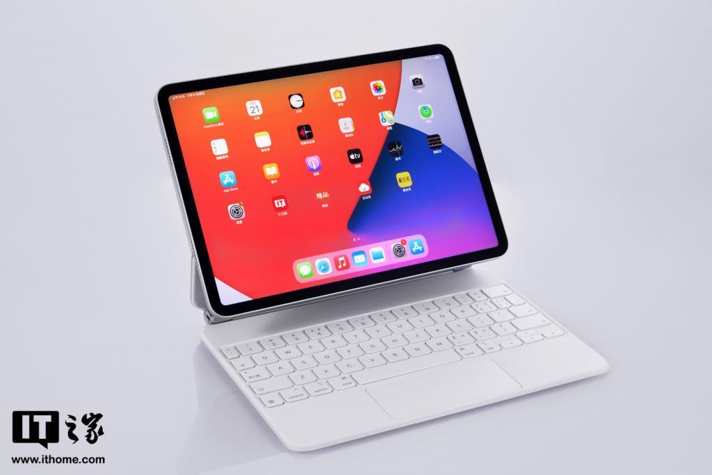代码显示苹果 2024 款 OLED iPad Pro 有望采用横向 Face ID