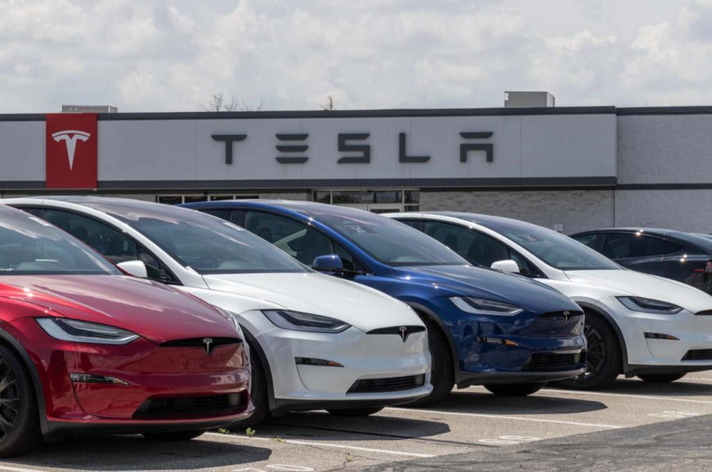 虽然利润跌了四成，但更便宜的特斯拉要来了。