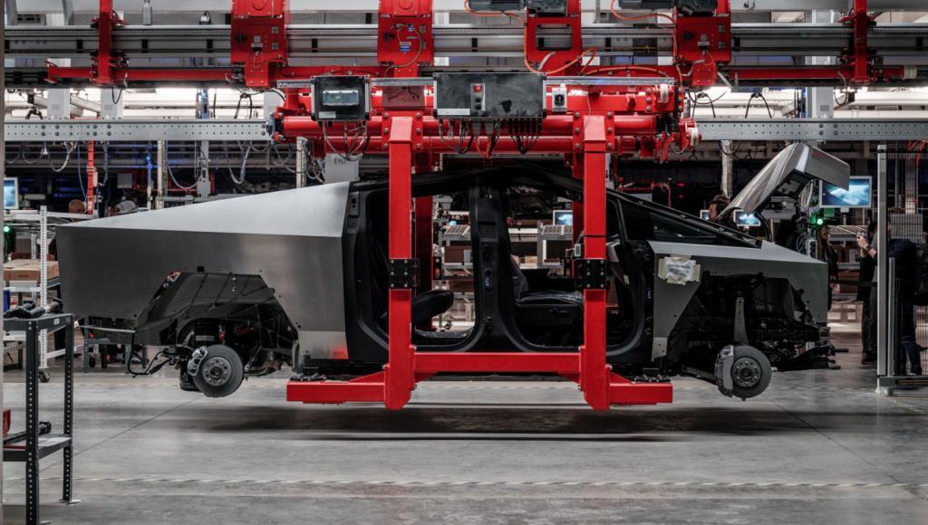 虽然利润跌了四成，但更便宜的特斯拉要来了。