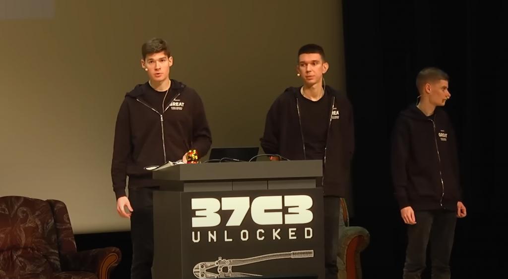 发条消息就能破解iPhone？苹果系统这次像被“内鬼”攻破的。。。