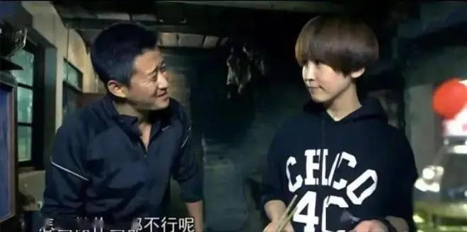 吴京翻车了？在综艺里对妻子谢楠不耐烦，被指大男子主义