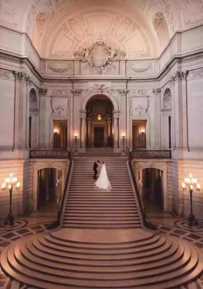 谷歌杀妻案陈立人婚纱照曝光！酷似明星于小彤，面相善良