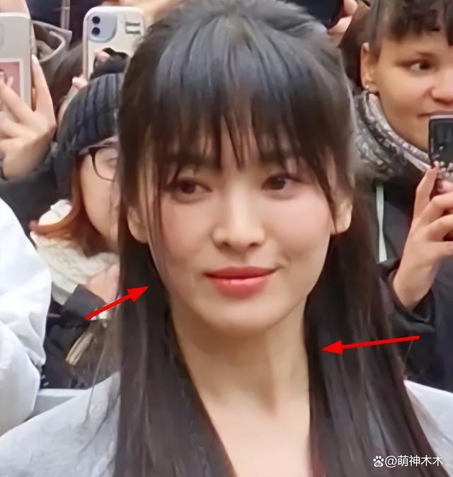 43岁宋慧乔生图曝光，状态真实，苹果肌显年龄