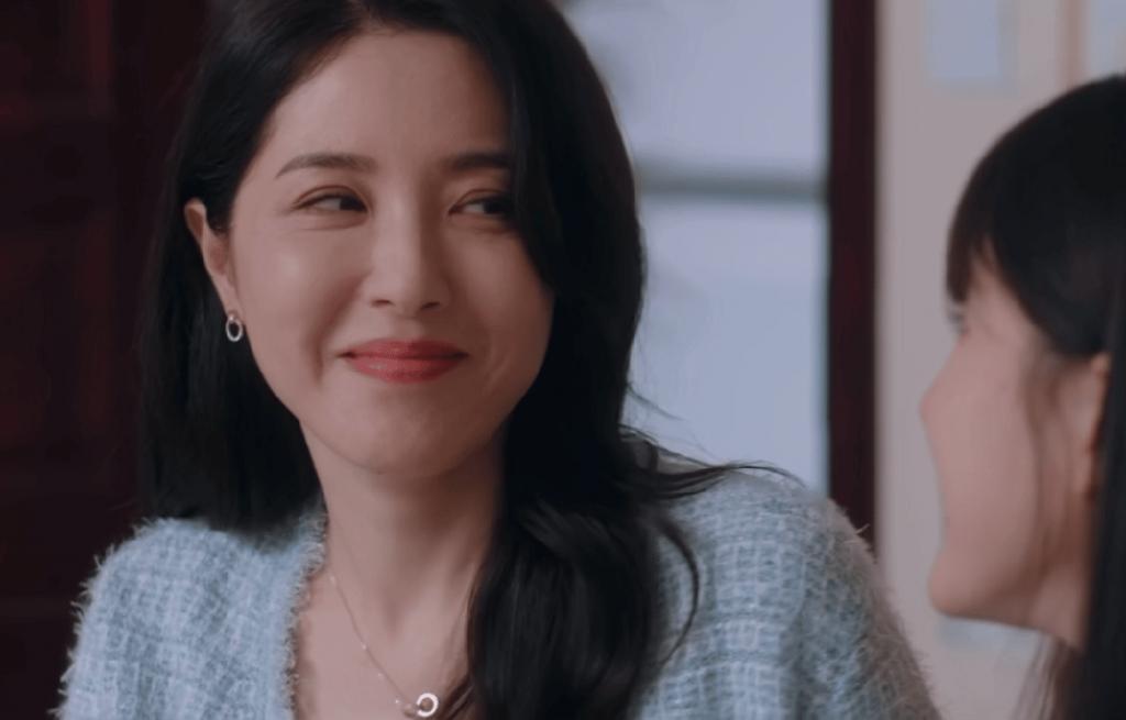 看腻了网红小花，开始怀念科班“青衣脸”？