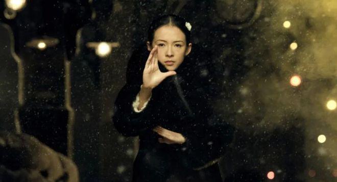 看腻了网红小花，开始怀念科班“青衣脸”？