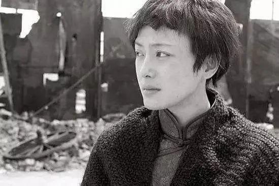 秦岚为了身材有多拼？90斤还不吃晚饭和主食