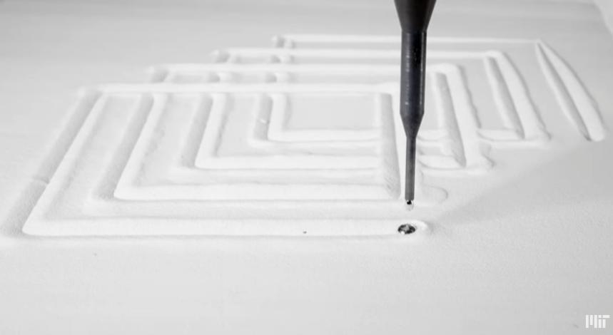 MIT 开发出液态金属 3D 打印技术，几分钟就能“焊”出椅子腿