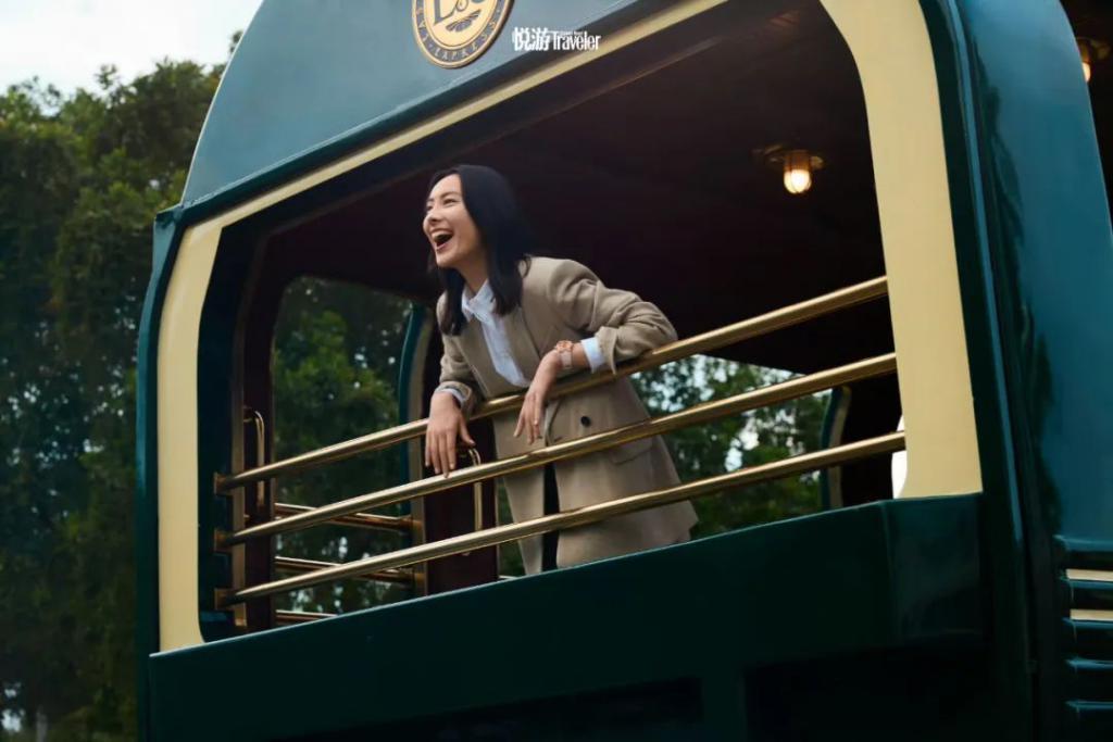 恭喜“豪门弃妇”终于洗白