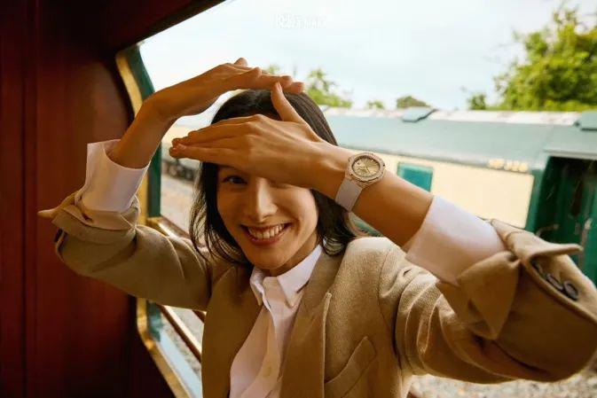 恭喜“豪门弃妇”终于洗白