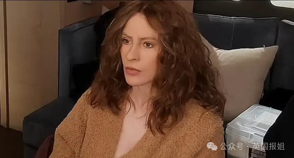 好莱坞性感女星自曝事业起飞靠身材，甩掉丈夫放飞自我！