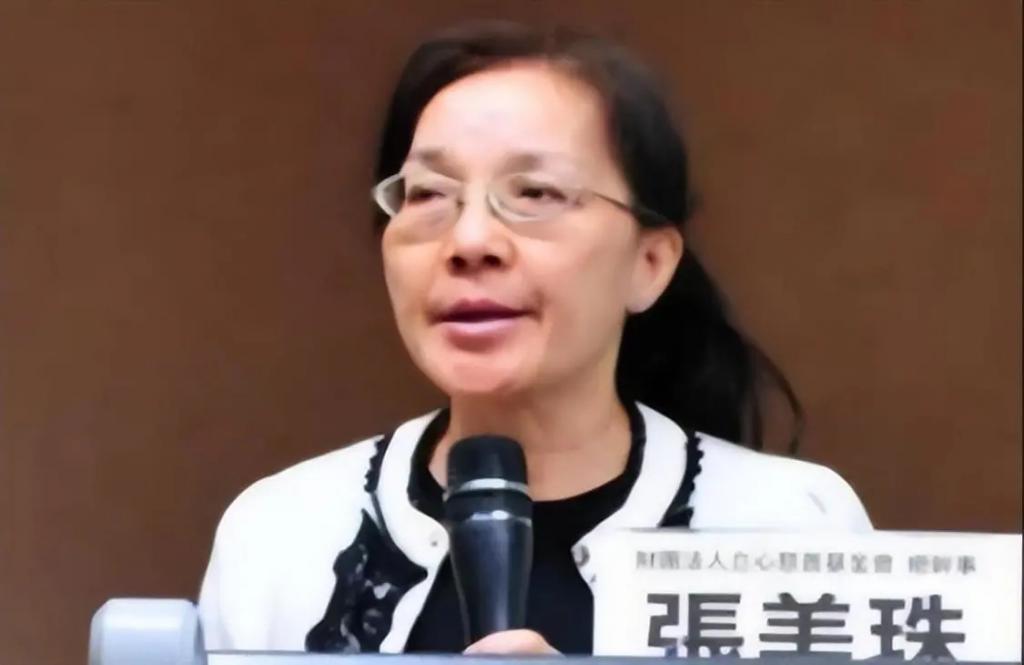 赵忠祥病逝4年，再看遗孀的选择，才知道夫妻俩有多明智