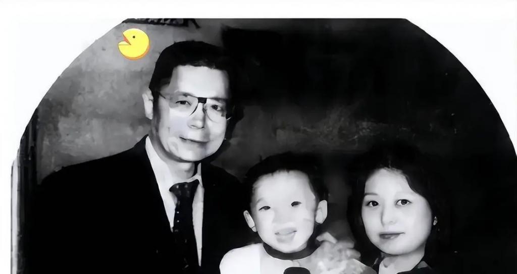 84岁刘诗昆晒全家福，秀3岁女儿跟儿子，还在期待3胎