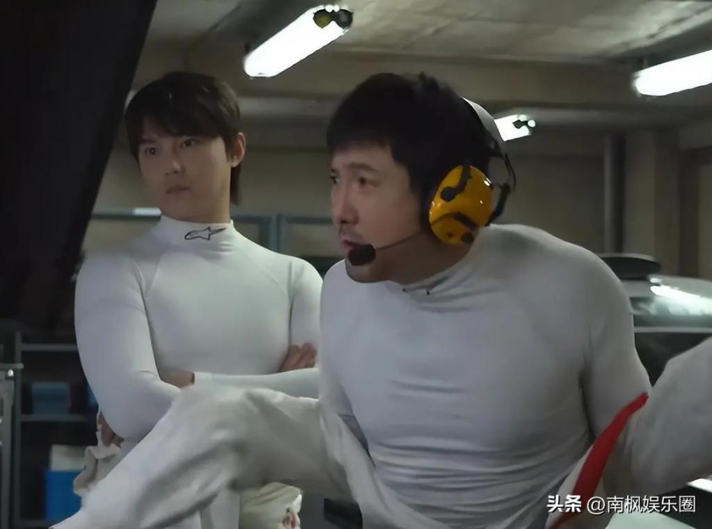 杨紫《热辣滚烫》造型略显僵硬，靠春节档开启电影之路？