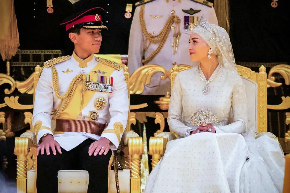 顶豪王室里网红王子大婚,美若天仙的王妃什么来头?