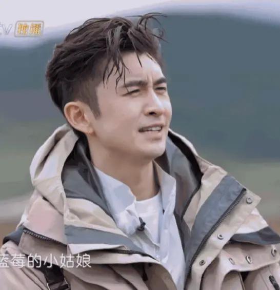 因戏生情？《奔跑人生》钟楚曦侯雯元cp假戏真做？