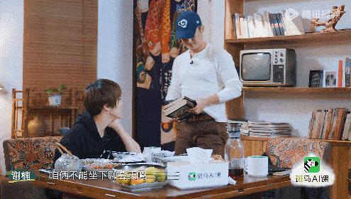 恭喜，吴京终于“塌房”了