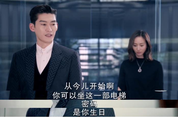 恭喜，吴京终于“塌房”了