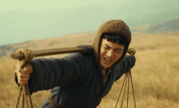 仅播2集,收视率破2.2,不愧是央视年代黑马剧