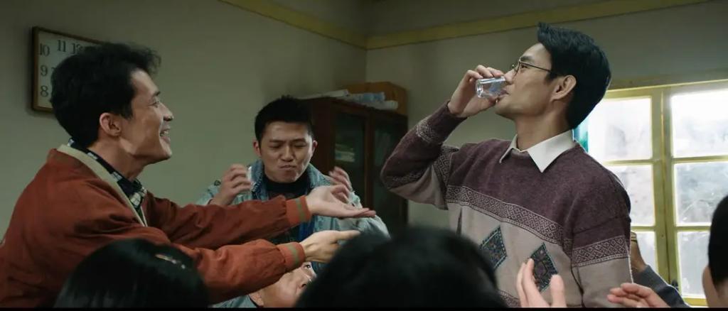 硬扛《繁花》！央视剧王，差点翻车？