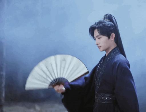 吸金百亿！最“不思进取”的生意，为何越烂越暴利？