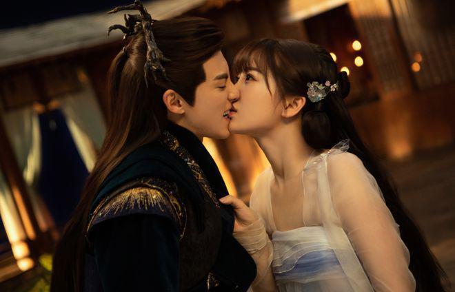 吸金百亿！最“不思进取”的生意，为何越烂越暴利？