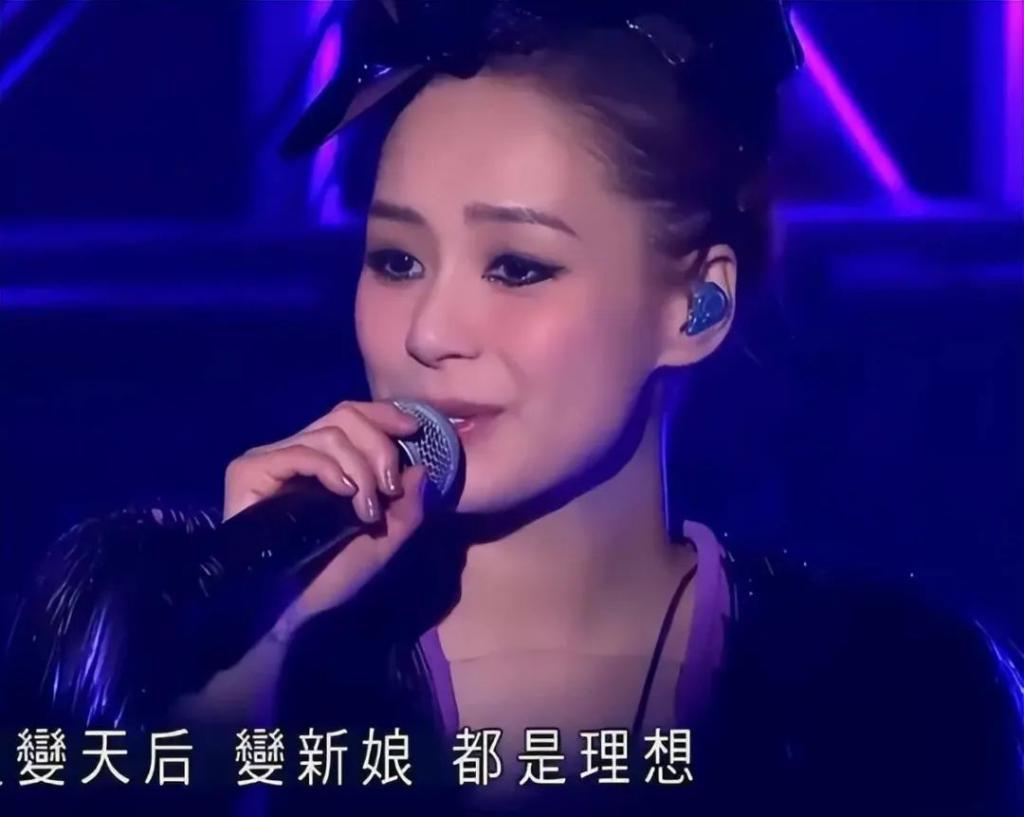 当阿娇跟阿Sa站在一起，我才明白，什么叫顶级骨相