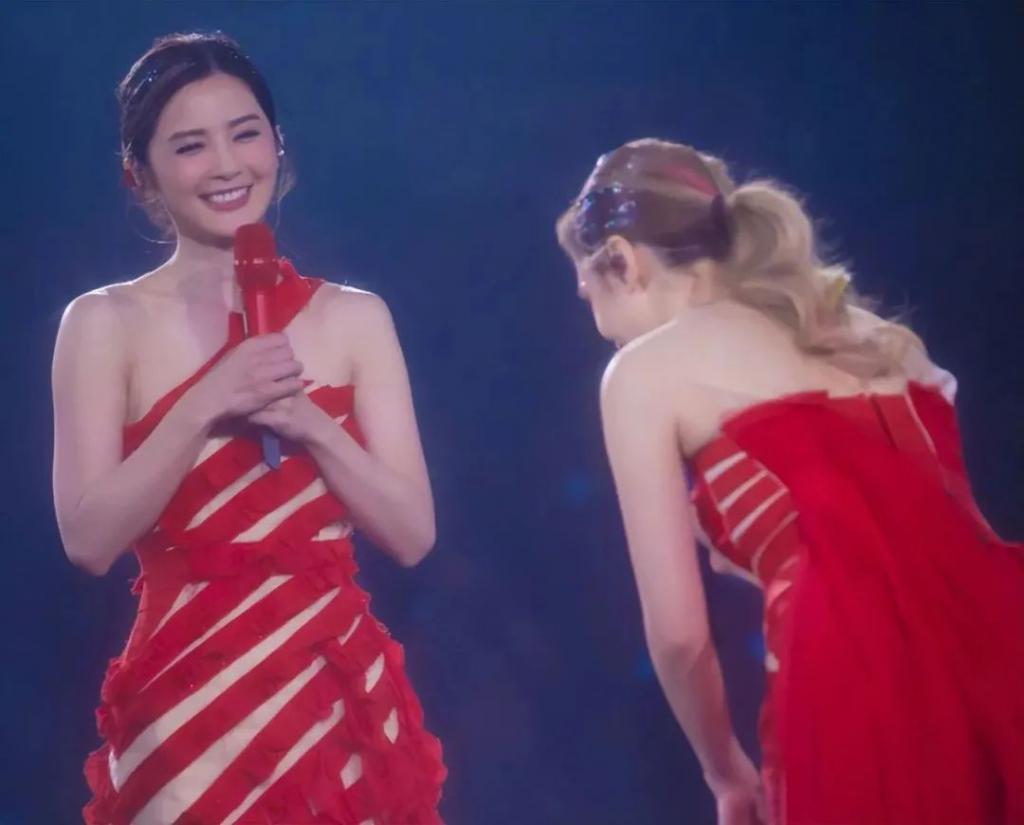 当阿娇跟阿Sa站在一起，我才明白，什么叫顶级骨相