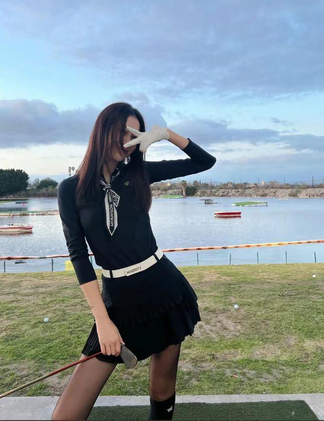 曝52岁汪峰娶陈露！两人逛街被偶遇，女方社交账号曝光，汪峰否认