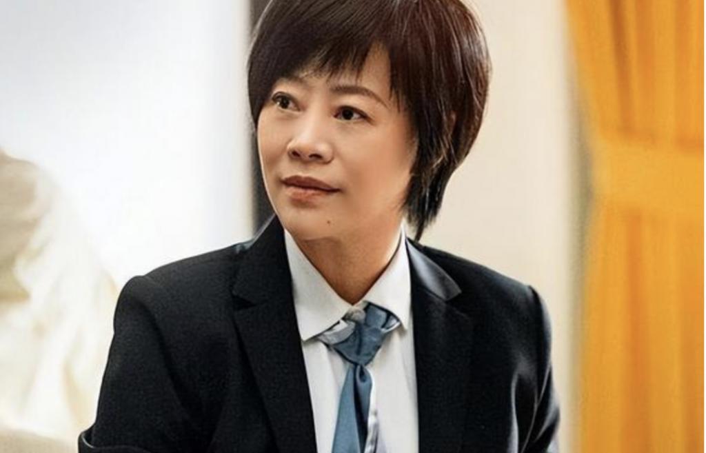 一脸褶子演情妇，收视还高得不行，将我雷得「外焦里嫩」