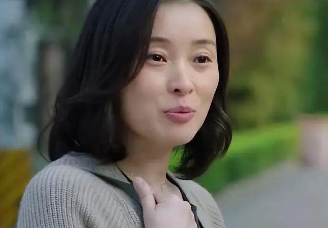 一脸褶子演情妇，收视还高得不行，将我雷得「外焦里嫩」