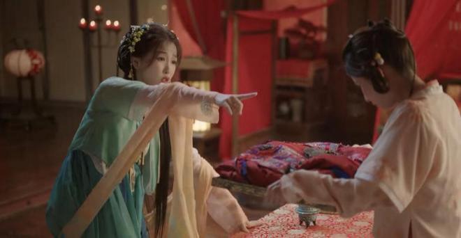 永夜星河：虞书欣不夹了，陈都灵不土了，我却被43岁阿娇惊艳了