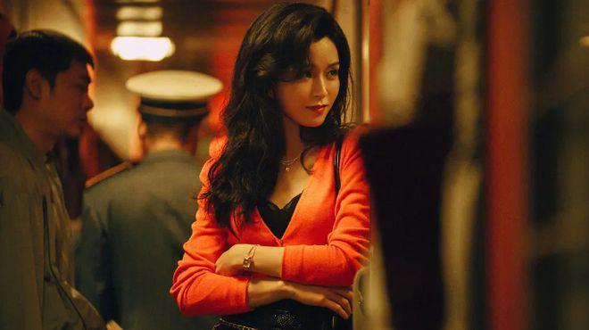 票房扑是周冬雨演技差？多数人没看懂表演细节，给女明星空间太少