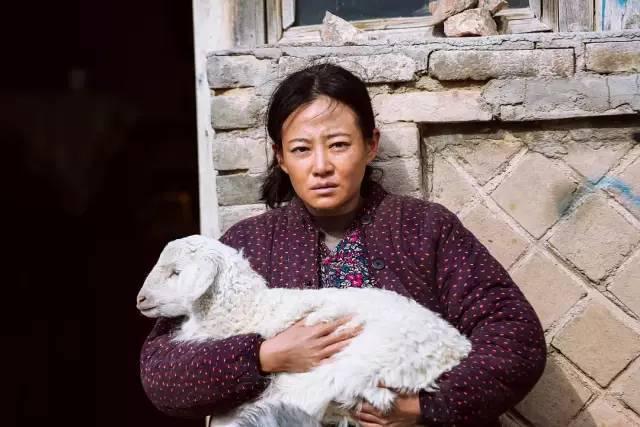 票房扑是周冬雨演技差？多数人没看懂表演细节，给女明星空间太少