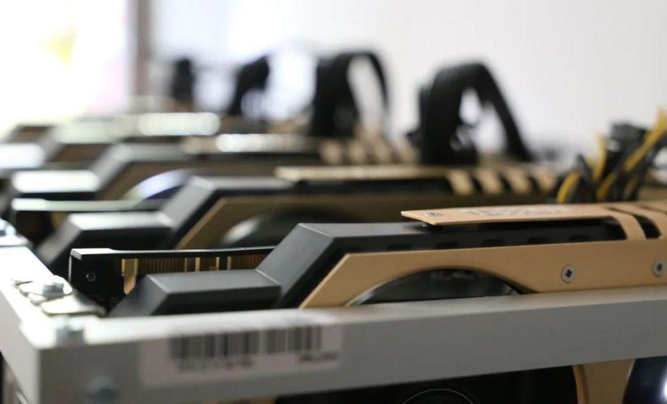 美国计划禁止云计算厂商为中国训练AI大模型，我的一点看法