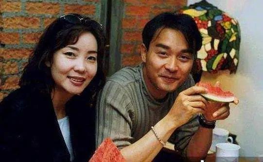 18岁被马景涛提亲，32岁一炮而红，昔日天后现状如何？