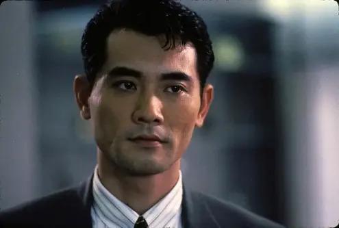 因长太帅被女乘客偷亲，这个“孙中山专业户”又帅又有实力