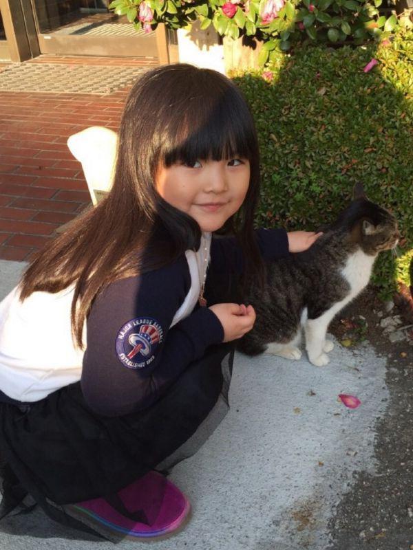 格局相差大！王诗龄戴6万元项链跳舞，甜馨为昆明动物园发声