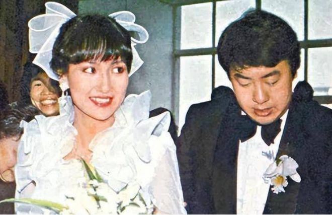 她是《新白娘子》的小青蛇，婚姻破裂后一生替别人养娃