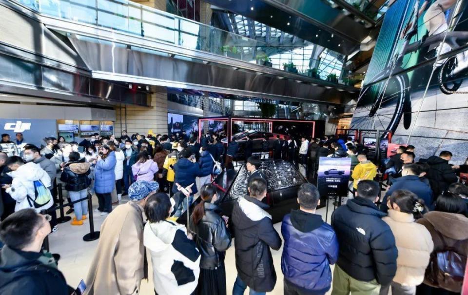 特斯拉皮卡国内火爆：一张订单转卖能溢价10倍 未来有可能涨到20万