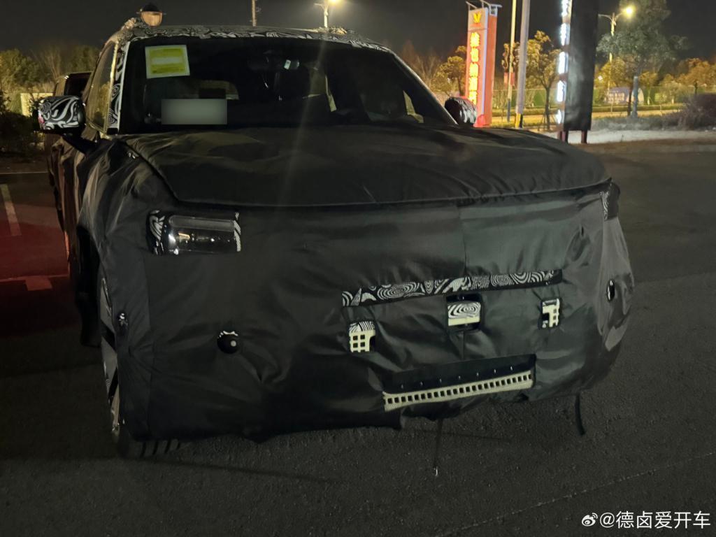 smart全新纯电SUV谍照曝光：外观硬朗，内饰采用一体式大联屏设计