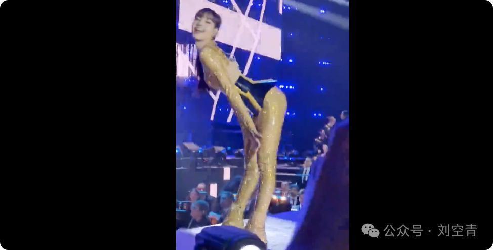 她靠“艳舞”进军欧美圈成功了？