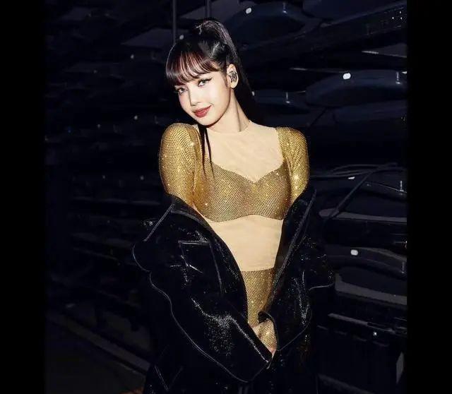 她靠“艳舞”进军欧美圈成功了？