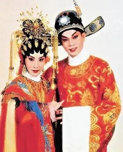 TVB女星晚节不保？意外流产恋上已婚搭档上演二女争夫？