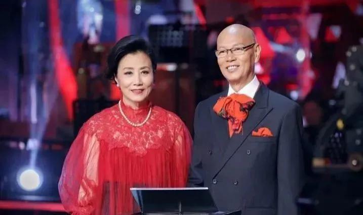 TVB女星晚节不保？意外流产恋上已婚搭档上演二女争夫？