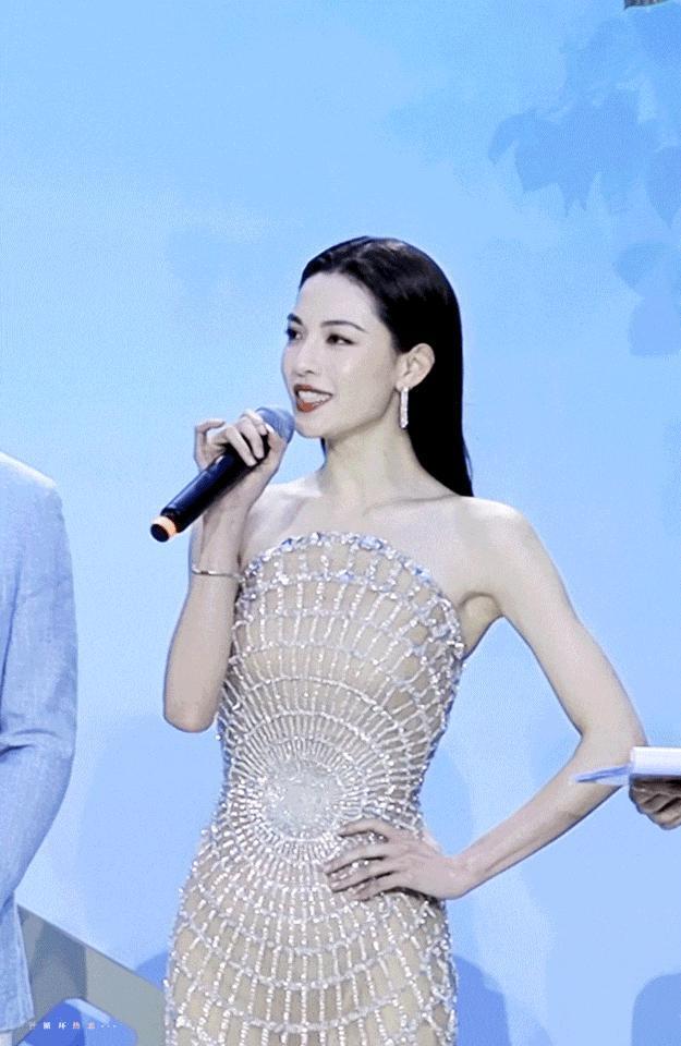能跟她谈恋爱是积了什么德啊！