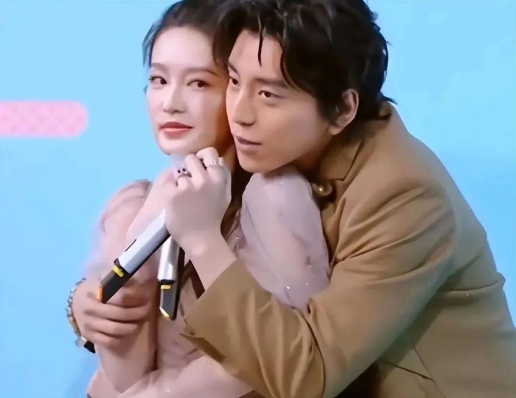 借搞艺术之名行“耍流氓”，娱乐圈的“不雅之举”不止于此