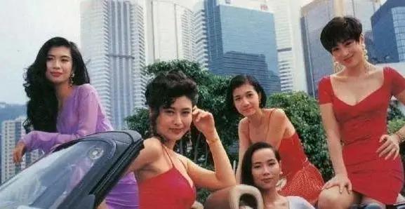吴家丽罕现身，曾拒绝成龙追求，今57岁仍性感迷人