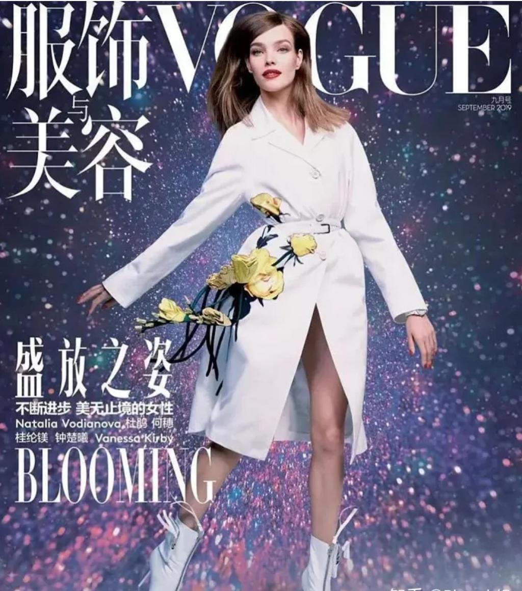 从水果妹到顶级超模，38岁再嫁豪门，她是真的狠！