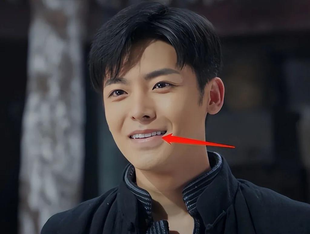 看了被“烤瓷大白牙”毁了的年代剧，我怀念刘琳巩俐的乡土味