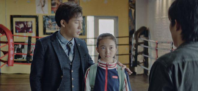 成本仅500万，一上映就拿下榜单第一，这部片子王炸了？